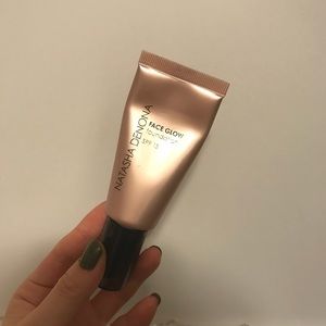 Natasha Denona face glow foundation 20